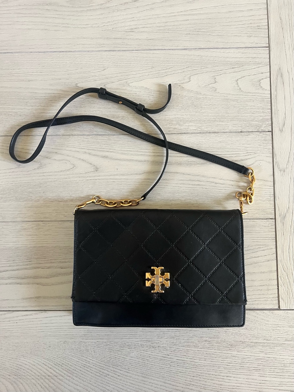 Tory Burch Fleming Quilted Convertible Shoulder Bag - Black